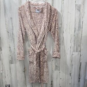 0627 Nine West Robe